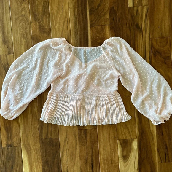 Lulu’s Thrills and Frills Blush Pink Swiss Dot Ruffled Long Sleeve Blouse XS - Picture 4 of 5